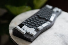 Load image into Gallery viewer, Amano R1